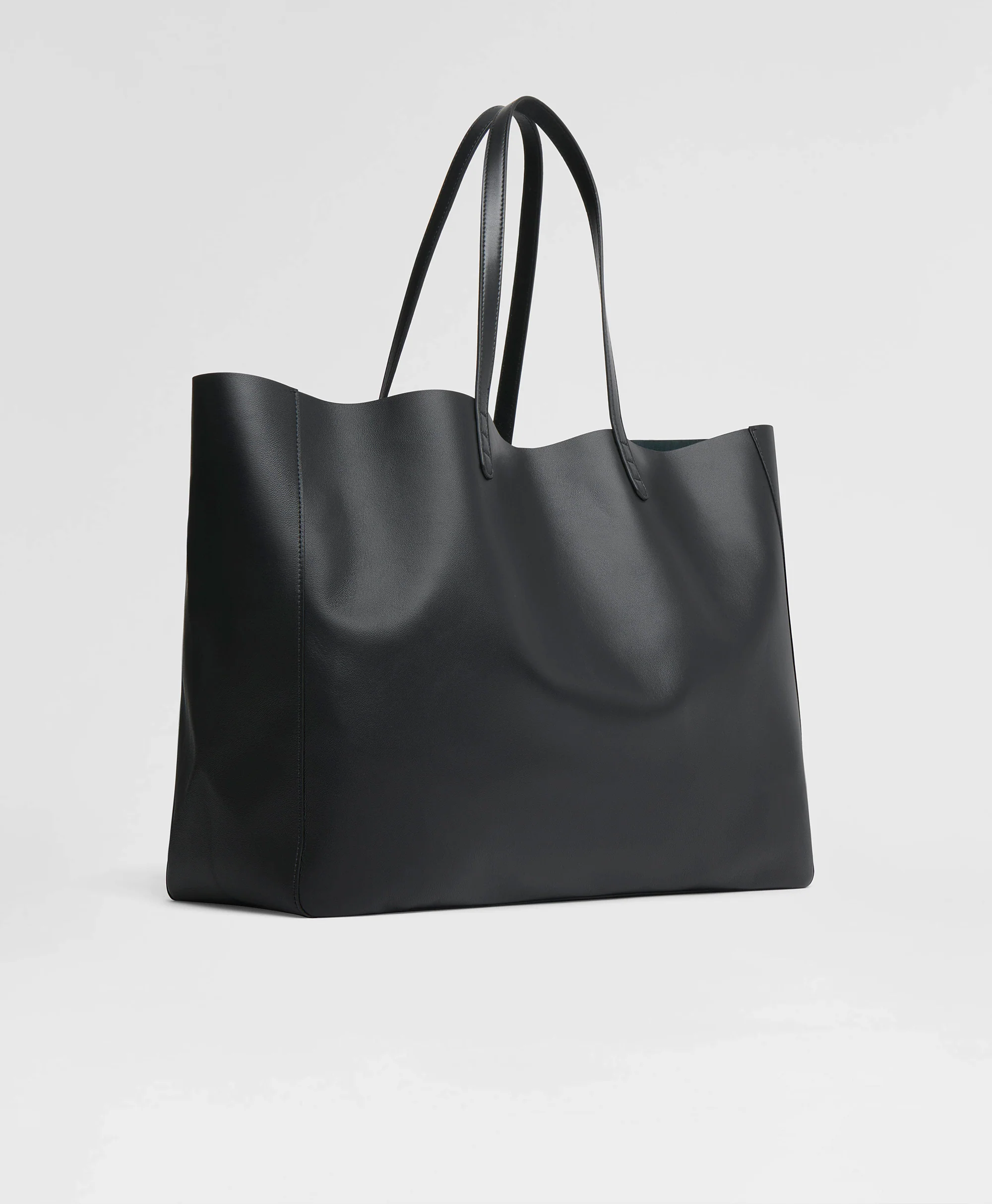 Juno Tote - Black - Image 4
